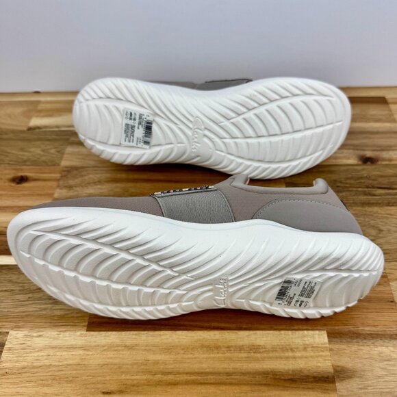 NWOB Clarks Cloudstepper Women's Nova Way Slip On Sneaker Stone Beige 8.5 - Picture 7 of 9
